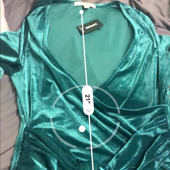 New express top with tags - Picture 6 of 7